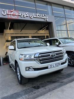 تۆیۆتا لاند کروزەر